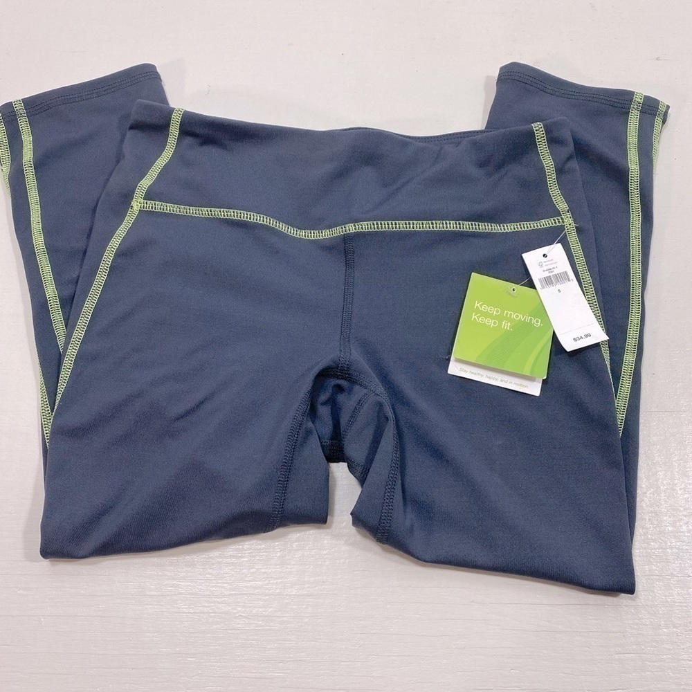 NWT Gap body Capri leggings​​​​​​​​​​​​​​​​